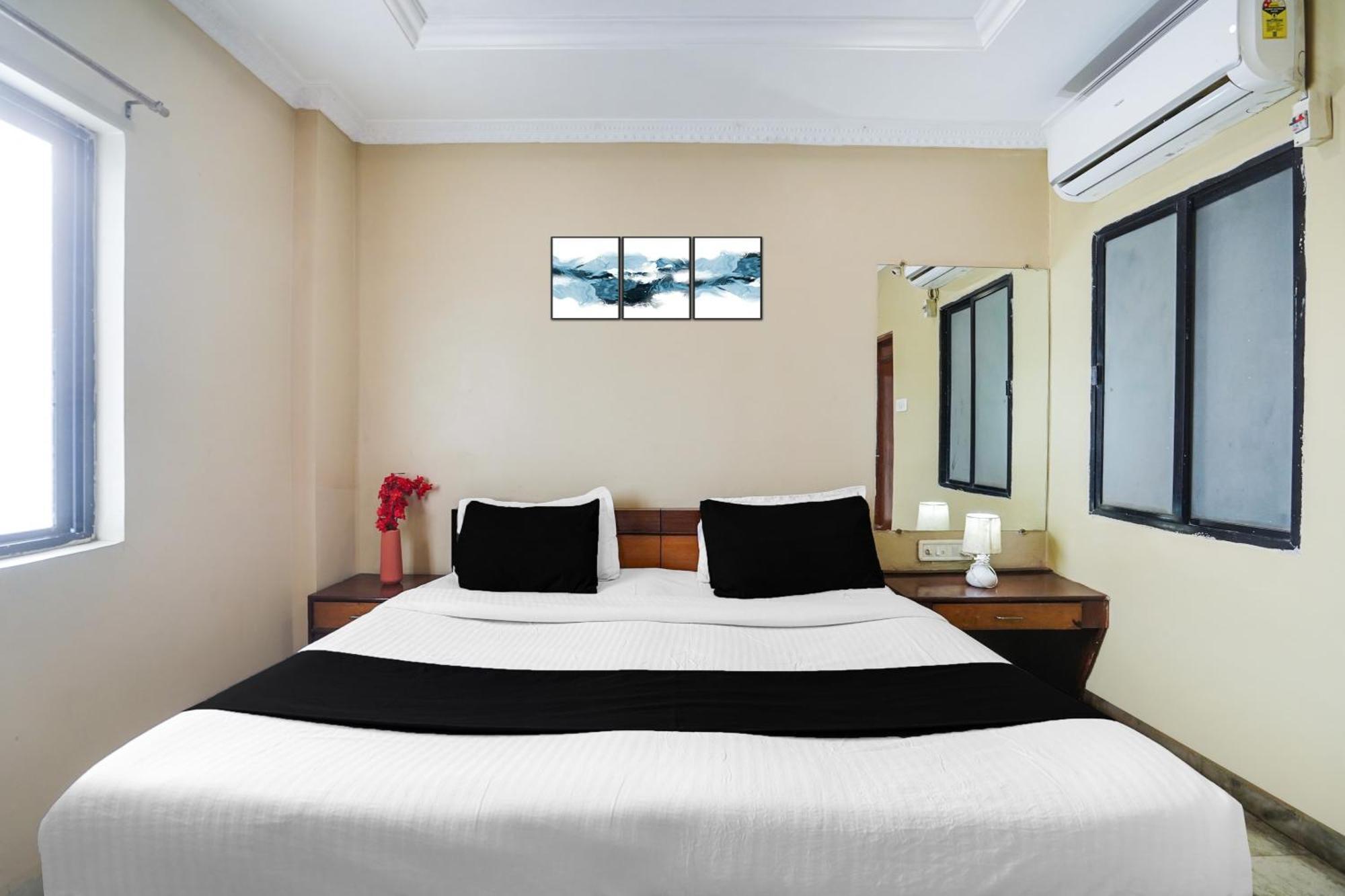 Super Hotel O Pithampur Formerly Ganga Residency Akolia Exterior photo